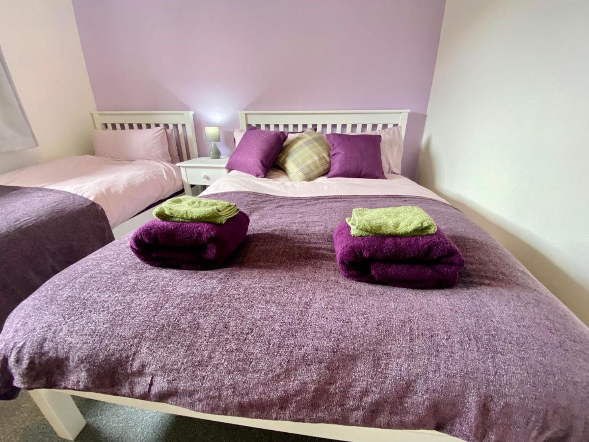 Cosy Town Bungalow Inverlochy エクステリア 写真